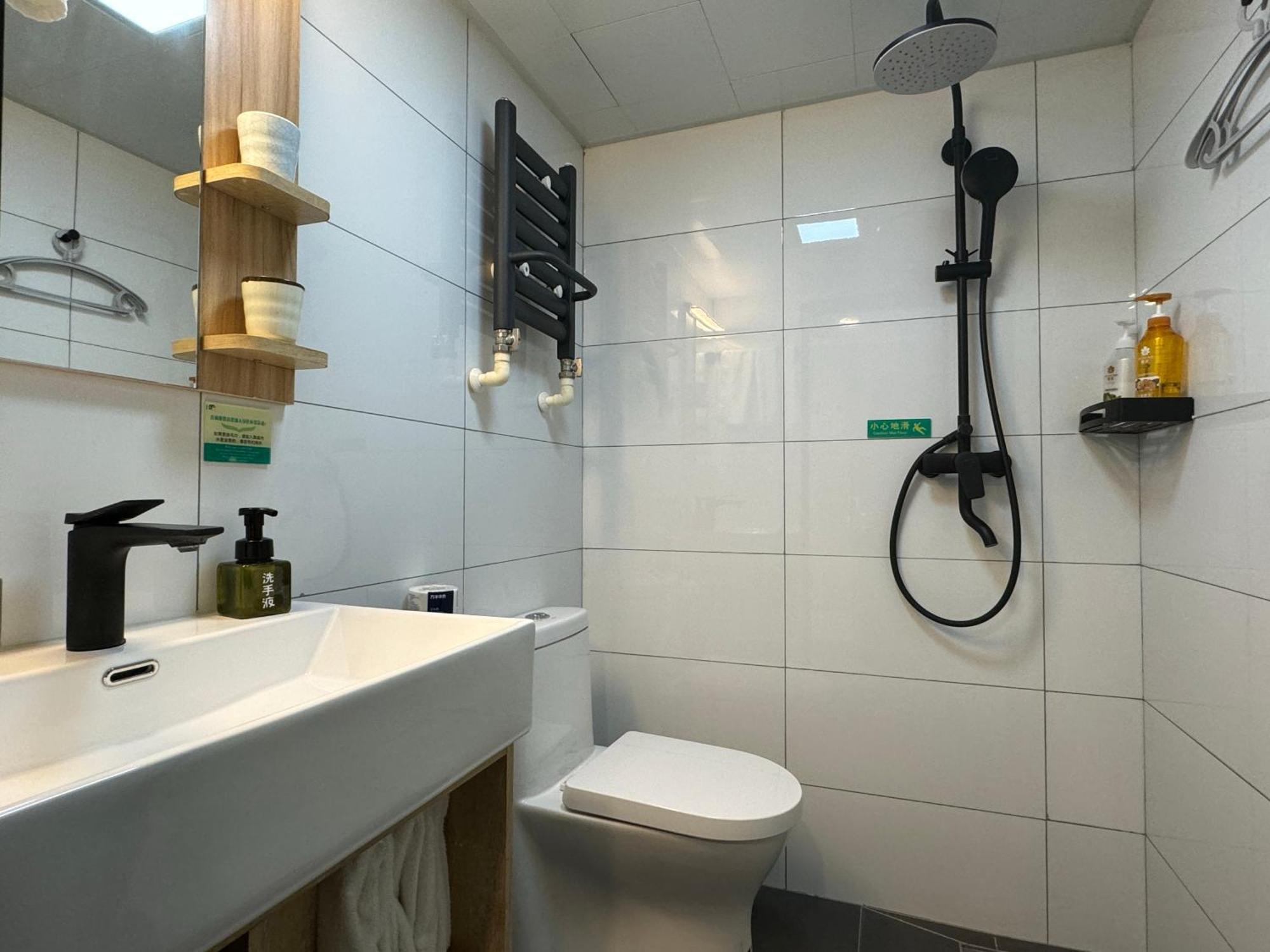 Beijing Dongdan Hotel Near Wangfujing Street,Tian'Anmen Square,The Forbidden City,Free Self-Service Laundry Room Extérieur photo